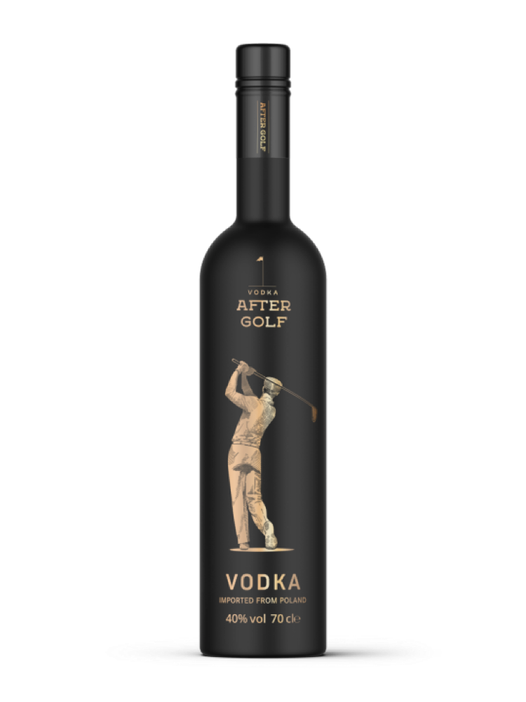 Render czarnej butelki Vodka After Golf z bliska